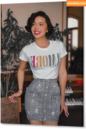 angelaaguilar photo #0001