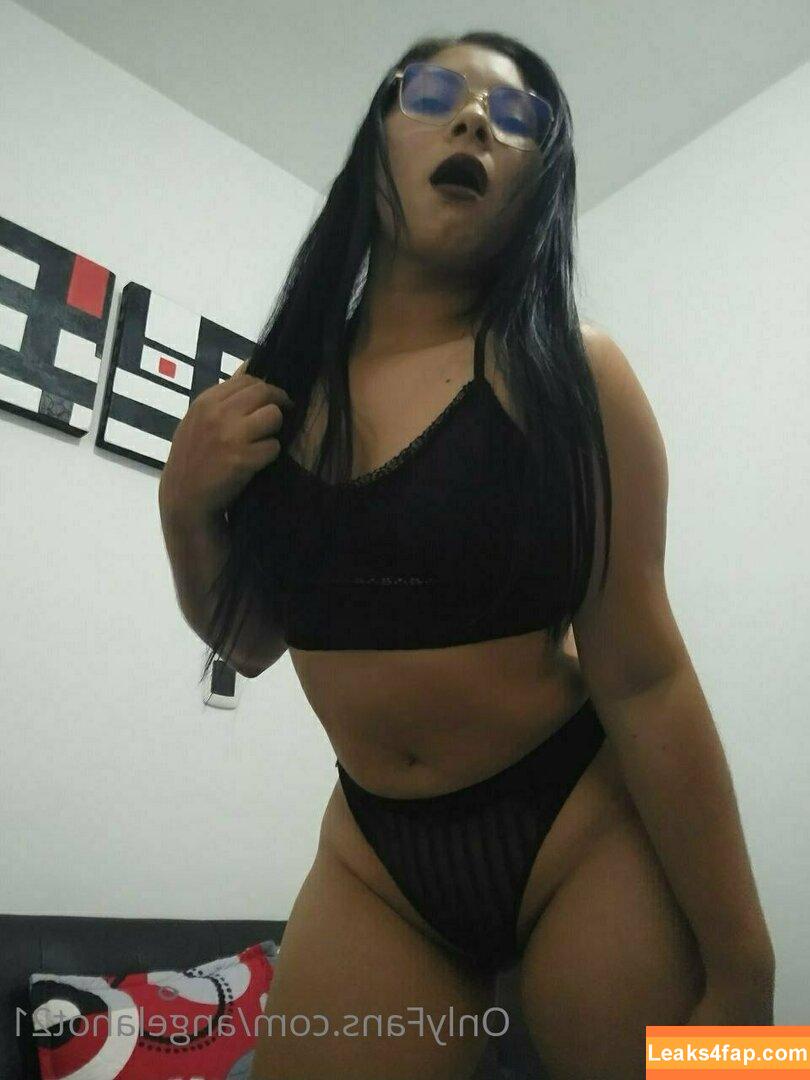 angelahot21 / lilhunee21 leaked photo photo #0001