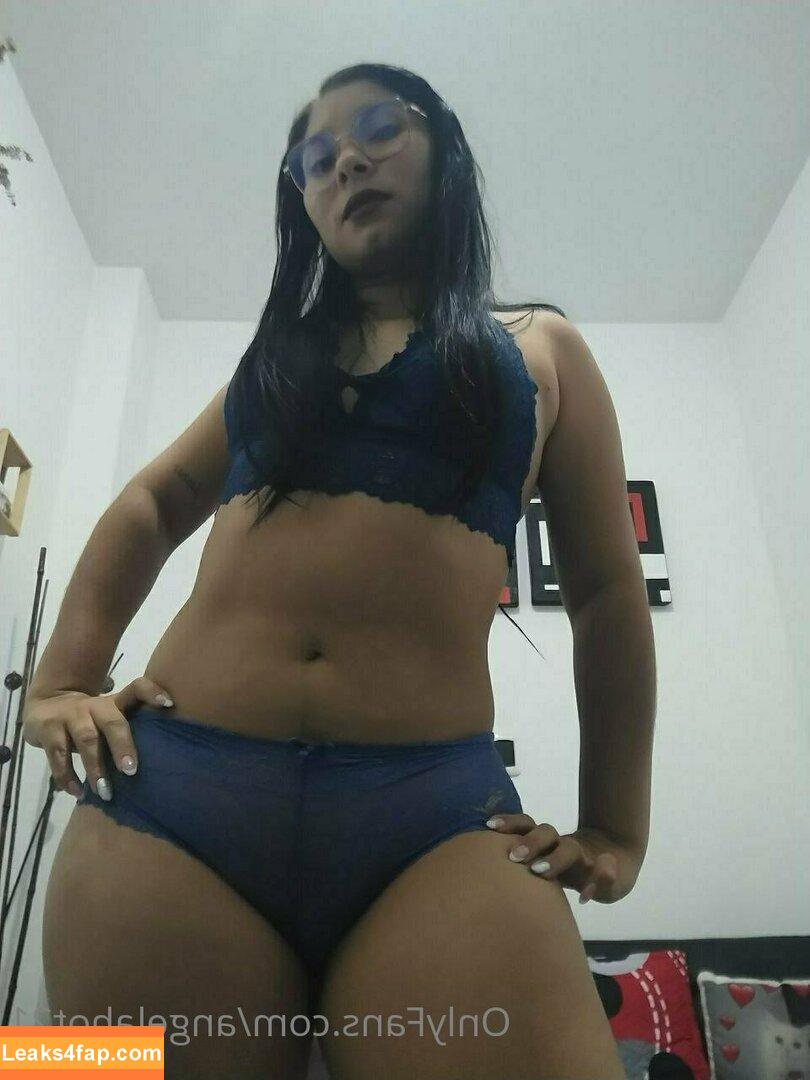angelahot21 / lilhunee21 leaked photo photo #0002