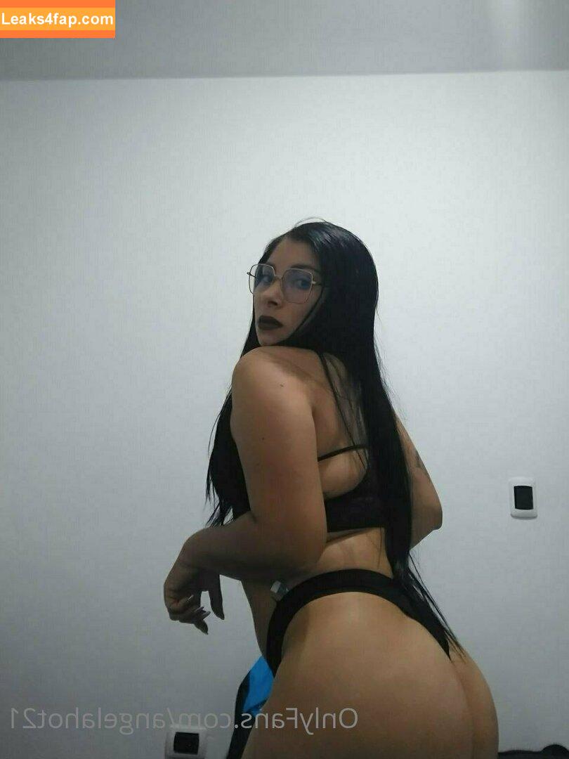 angelahot21 / lilhunee21 leaked photo photo #0014