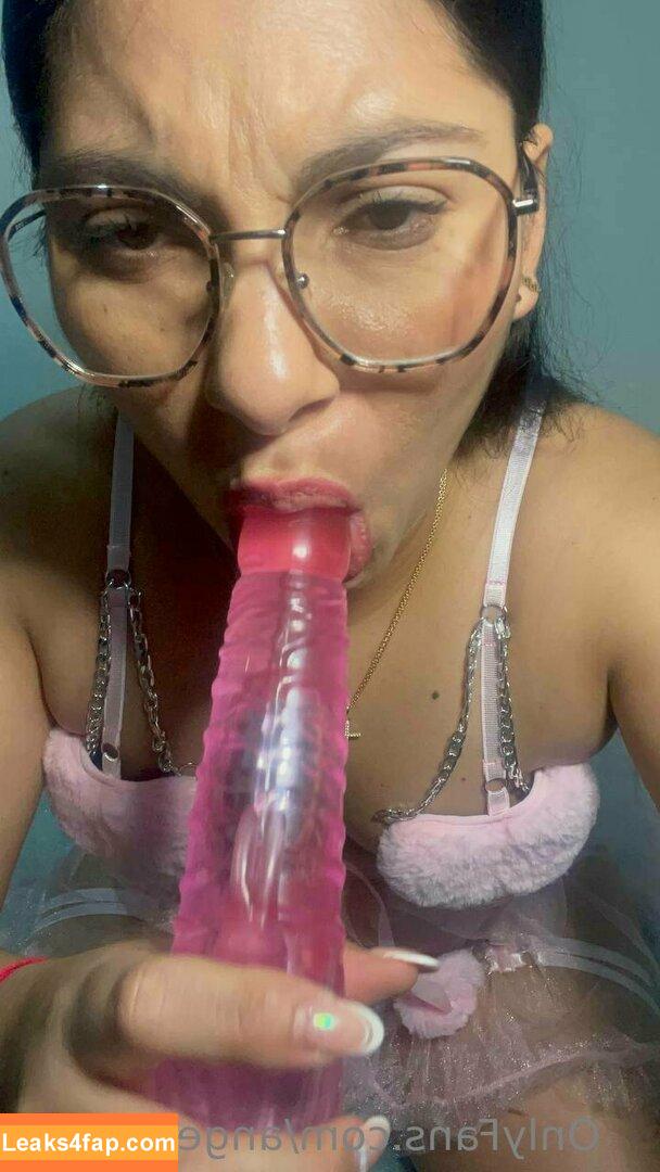 angelahot21 / lilhunee21 leaked photo photo #0089