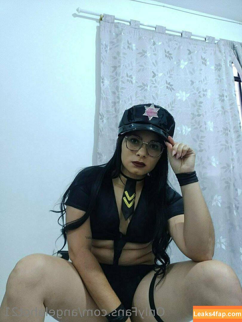 angelahot21 / lilhunee21 leaked photo photo #0355