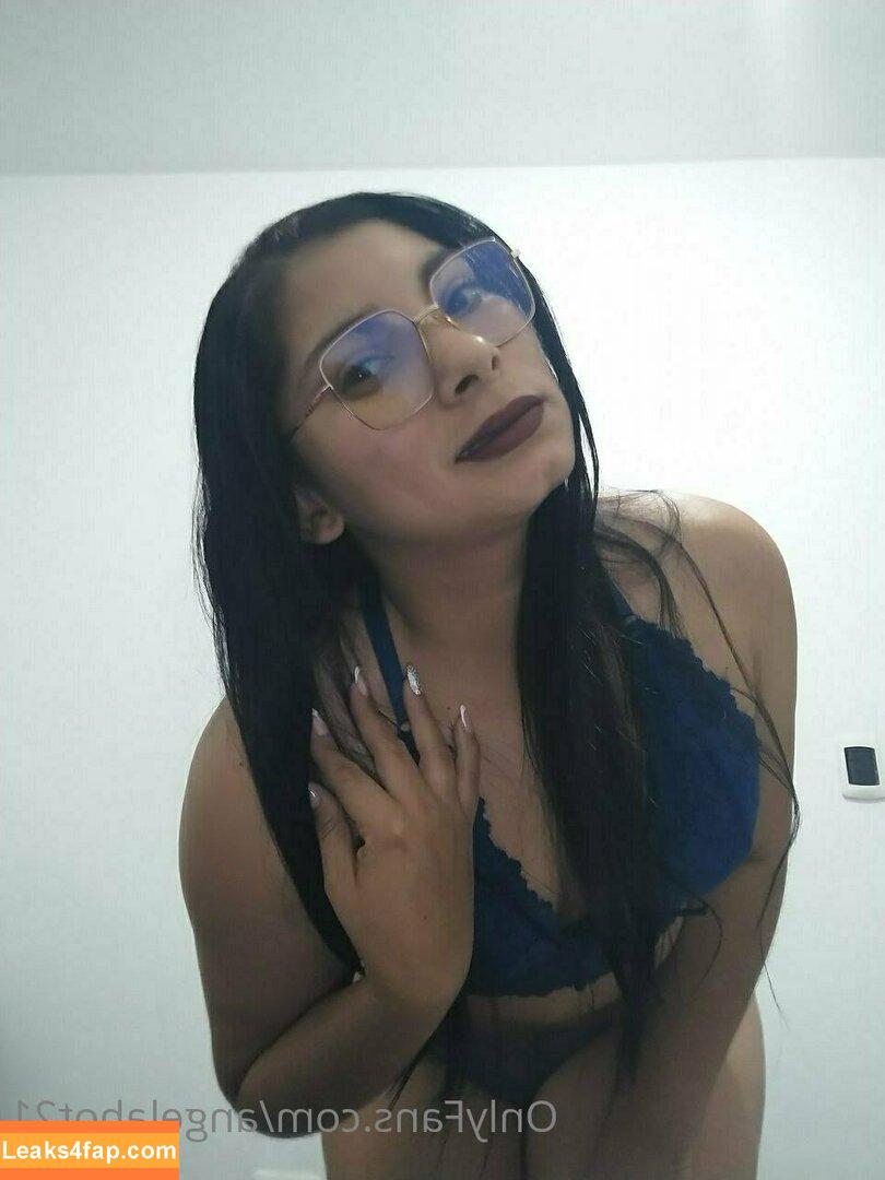 angelahot21 / lilhunee21 leaked photo photo #0395