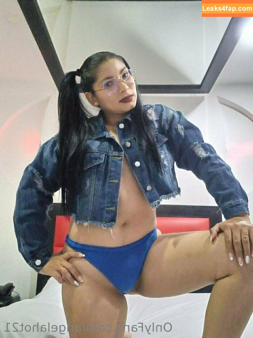 angelahot21 / lilhunee21 leaked photo photo #0423