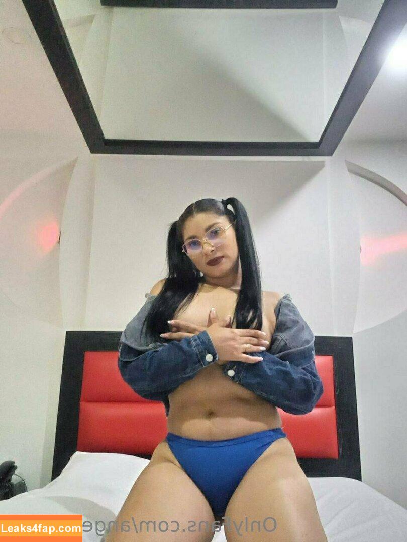 angelahot21 / lilhunee21 leaked photo photo #0430