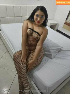 angelahot21 photo #0104