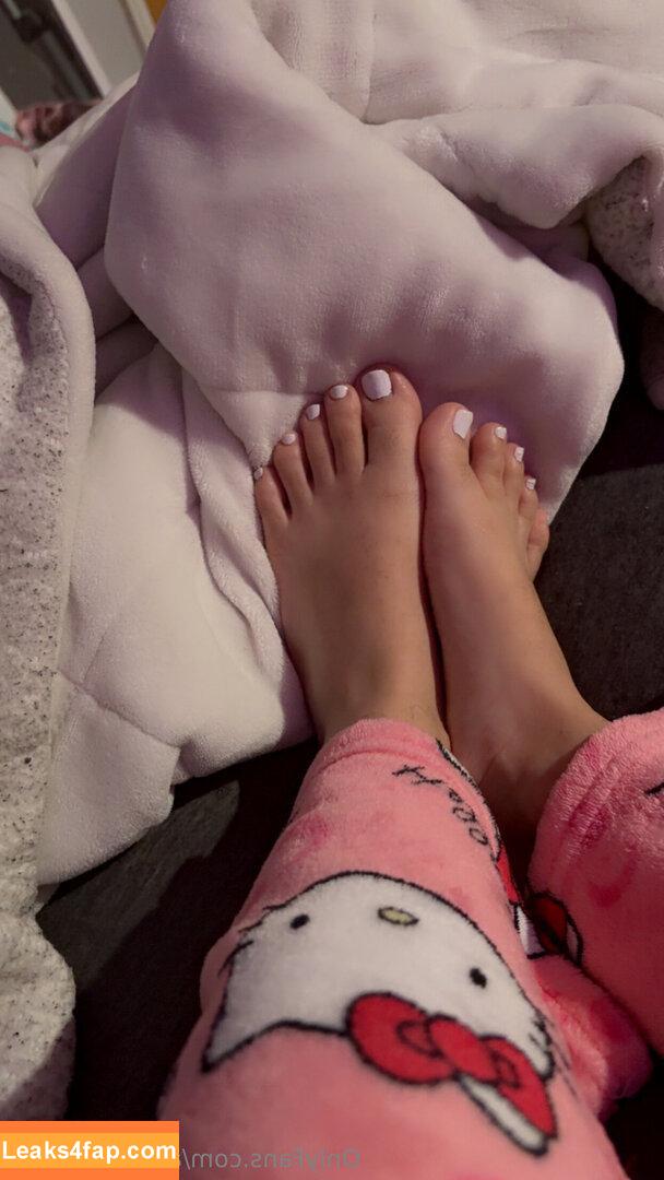angelfeetbella / officialangelbella leaked photo photo #0003