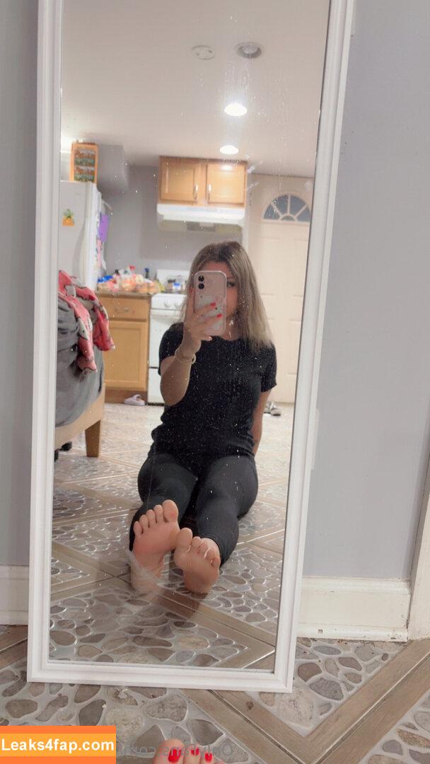 angelfeetbella / officialangelbella leaked photo photo #0005