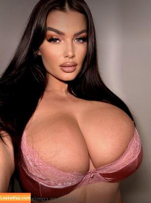 Angelica Sharpe photo #1156