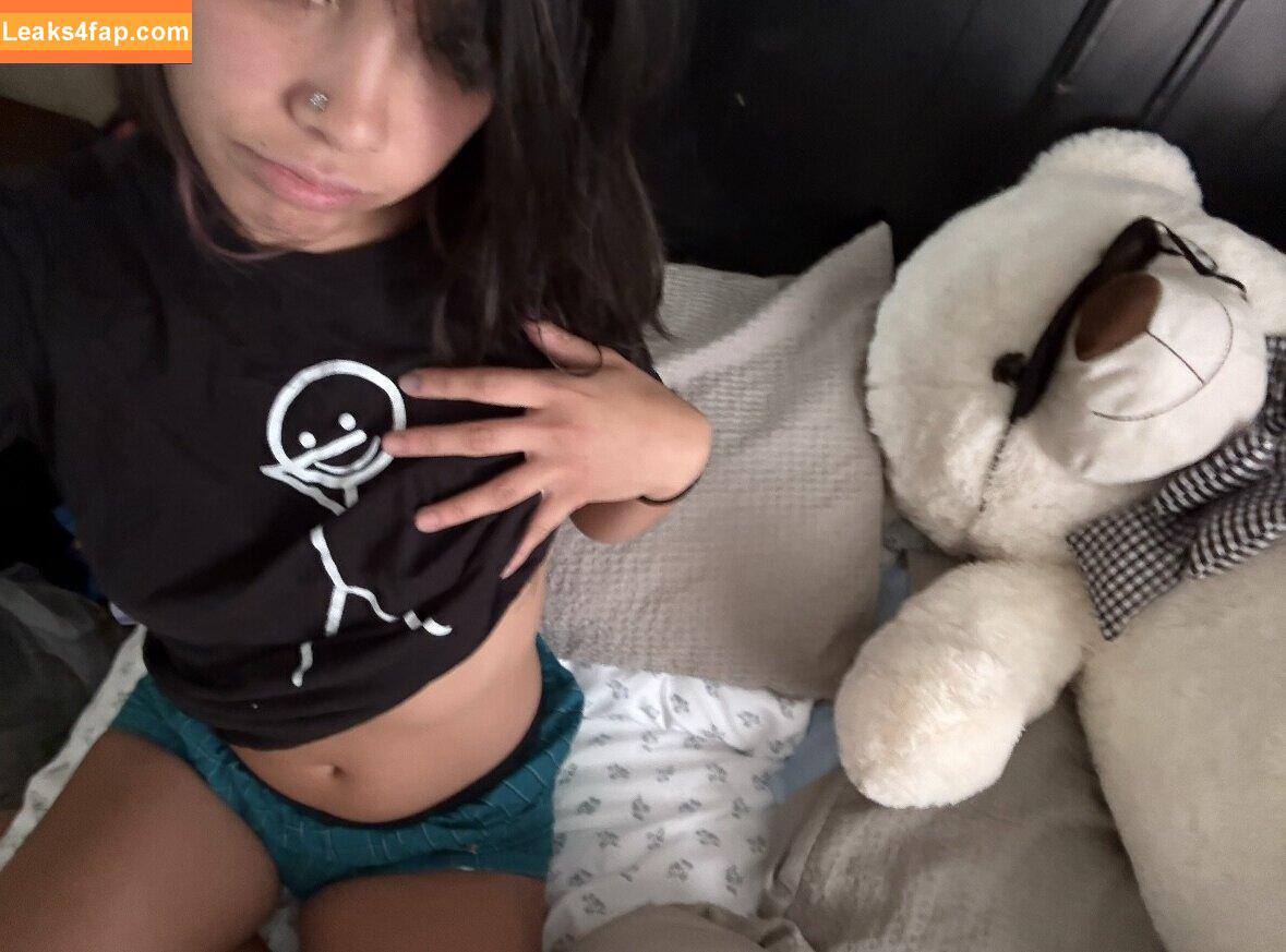 Angelina Fishtank / 2and3dar_t / Purplemoths143 / angelinnareyes / purplemoths leaked photo photo #0015