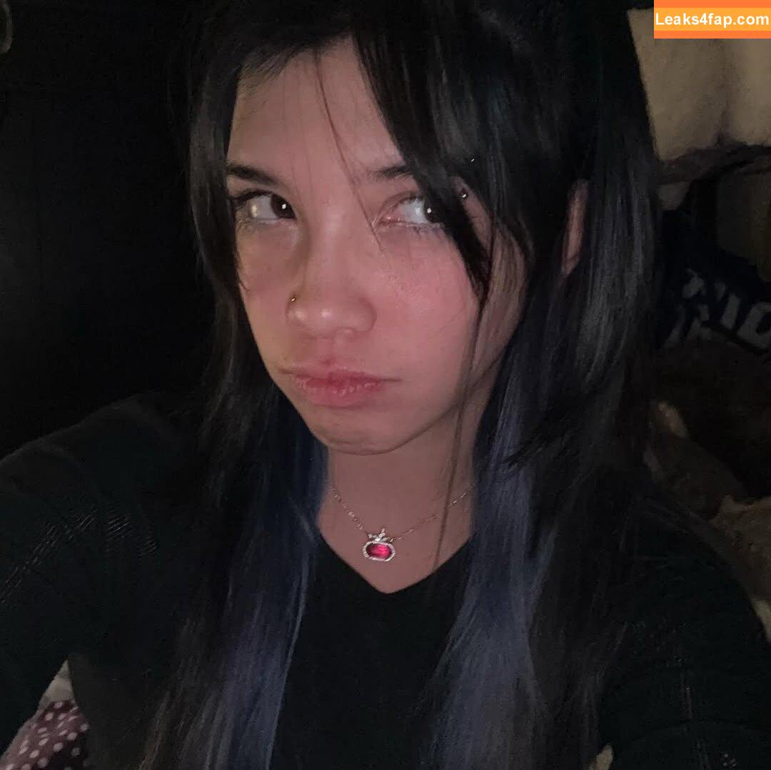 Angelina Fishtank / 2and3dar_t / Purplemoths143 / angelinnareyes / purplemoths leaked photo photo #0049