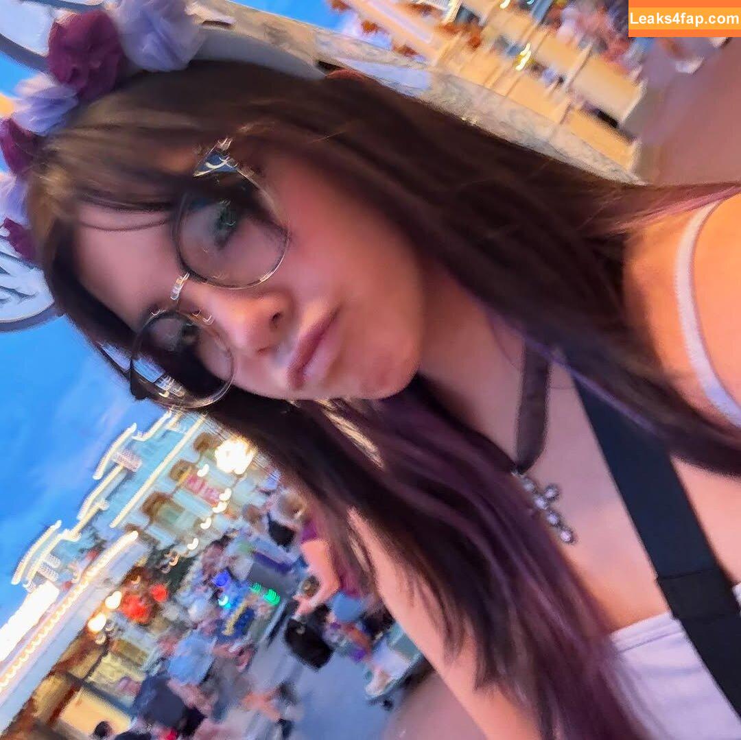 Angelina Fishtank / 2and3dar_t / Purplemoths143 / angelinnareyes / purplemoths leaked photo photo #0055