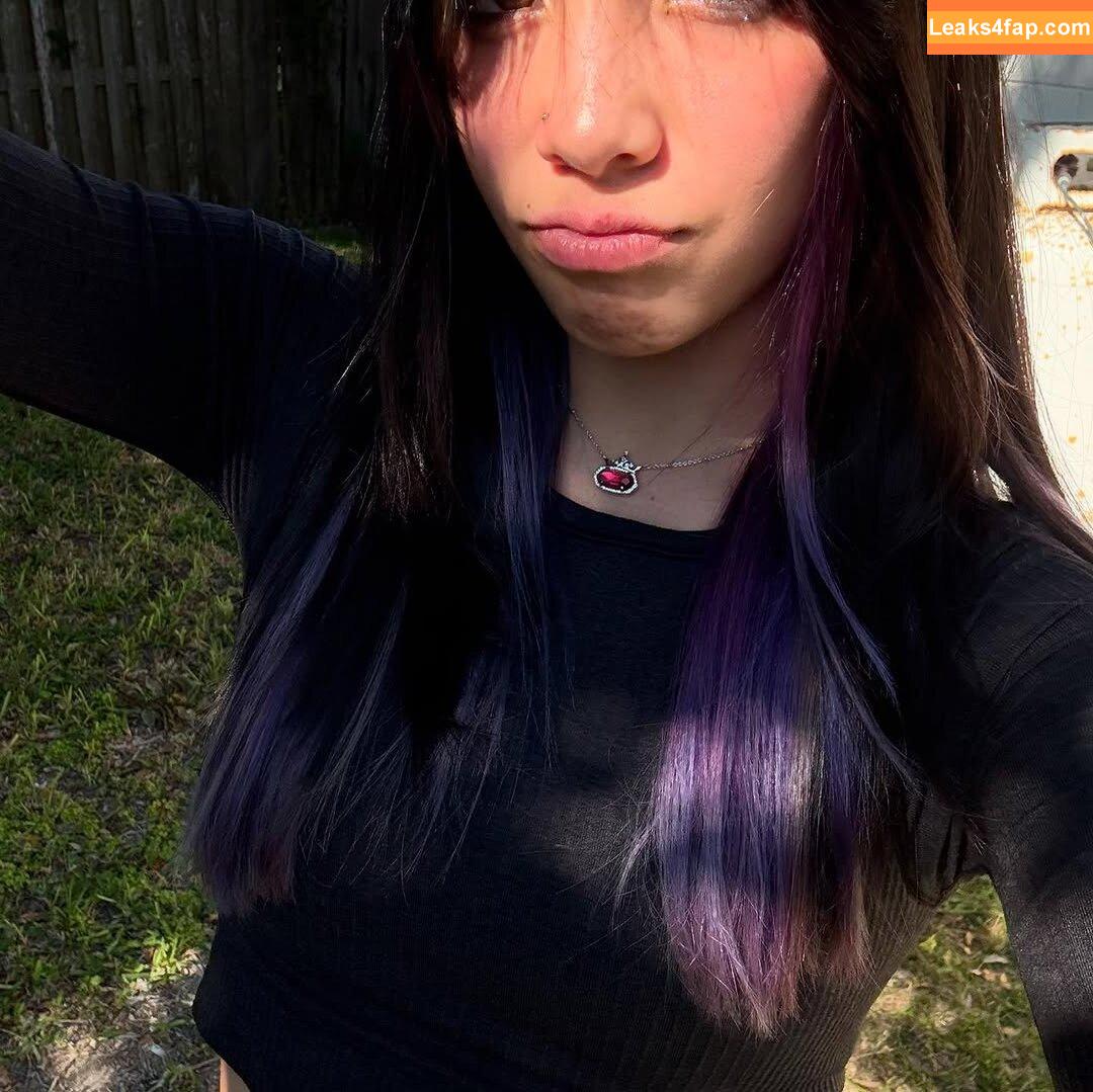 Angelina Fishtank / 2and3dar_t / Purplemoths143 / angelinnareyes / purplemoths leaked photo photo #0060