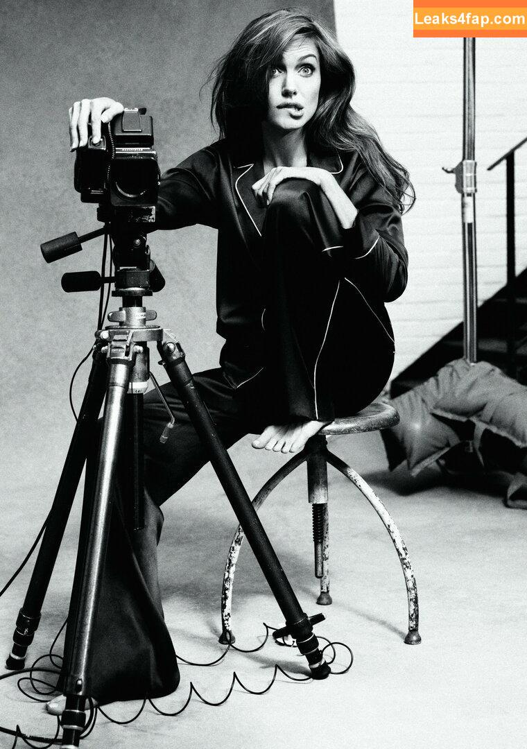 Angelina Jolie / angelinajolie leaked photo photo #0046