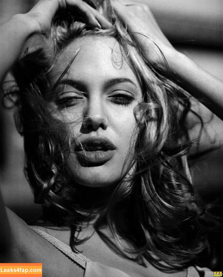 Angelina Jolie / angelinajolie слитое фото фото #0183