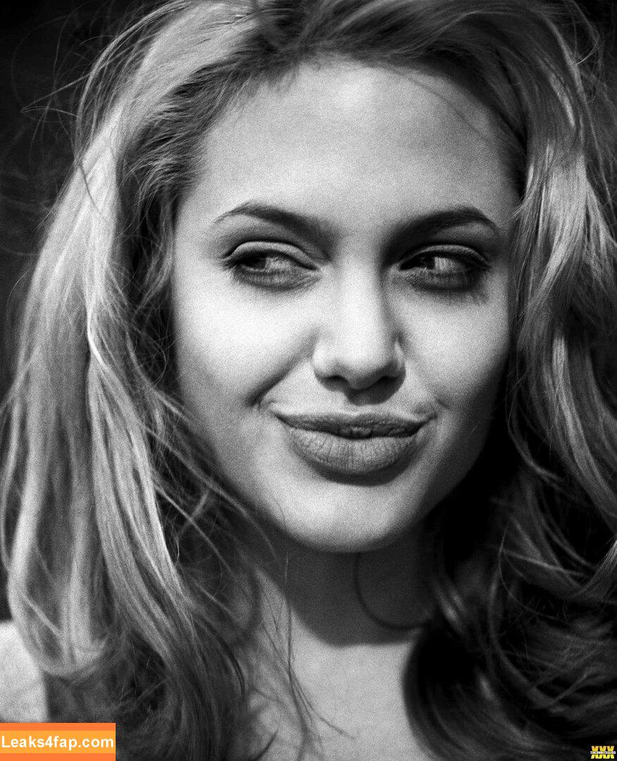 Angelina Jolie / angelinajolie leaked photo photo #0199