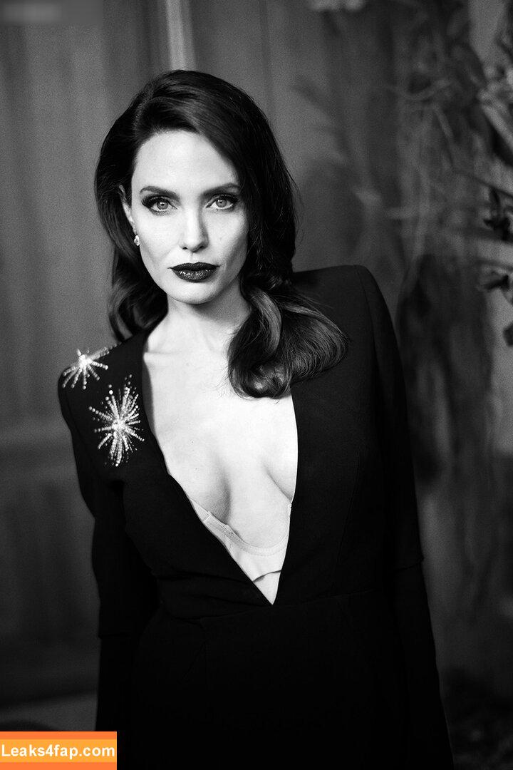 Angelina Jolie / angelinajolie слитое фото фото #0217