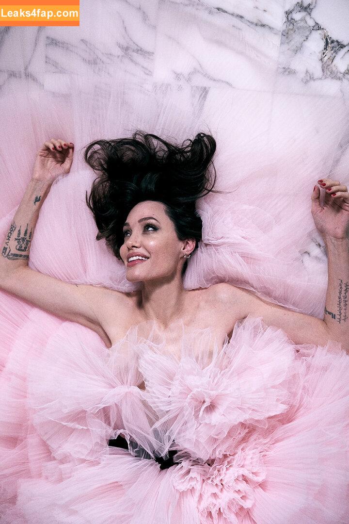 Angelina Jolie / angelinajolie leaked photo photo #0227