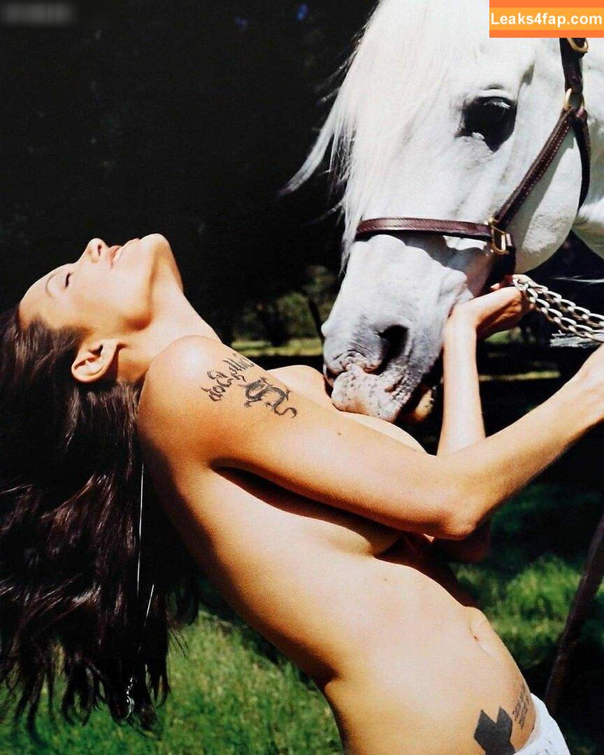Angelina Jolie / angelinajolie слитое фото фото #0247
