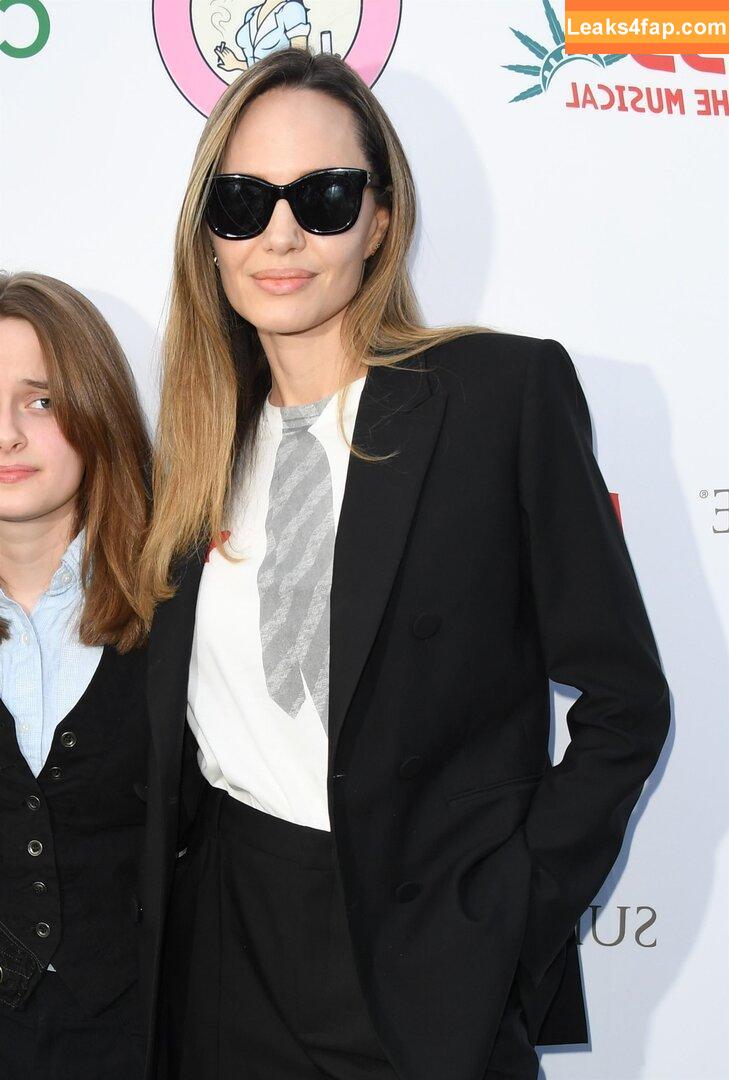 Angelina Jolie / angelinajolie leaked photo photo #0293