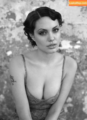 Angelina Jolie photo #0255