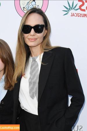 Angelina Jolie photo #0292