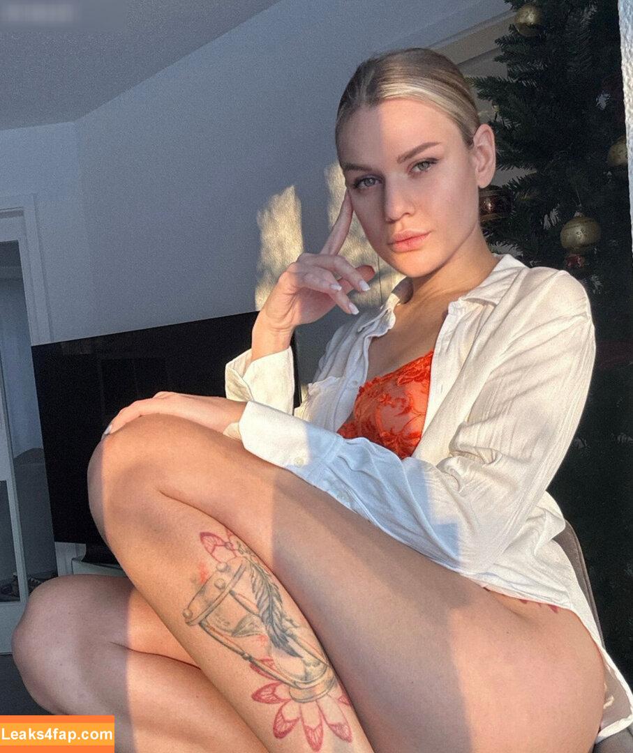 Angelina Mayer / angeliinaa_m / kathrinmay leaked photo photo #0152