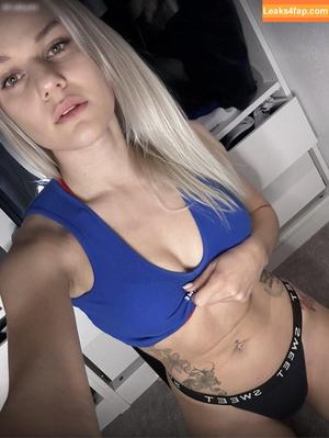 Angelina Mayer photo #0175