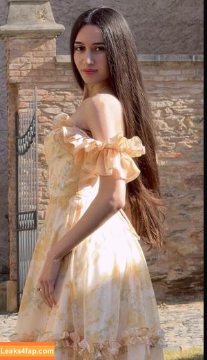 Angelina photo #0359