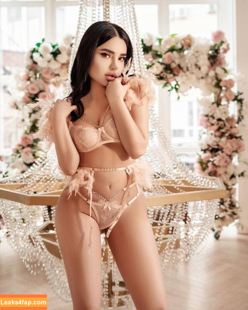 angelinavip /  leaked photo photo #0006