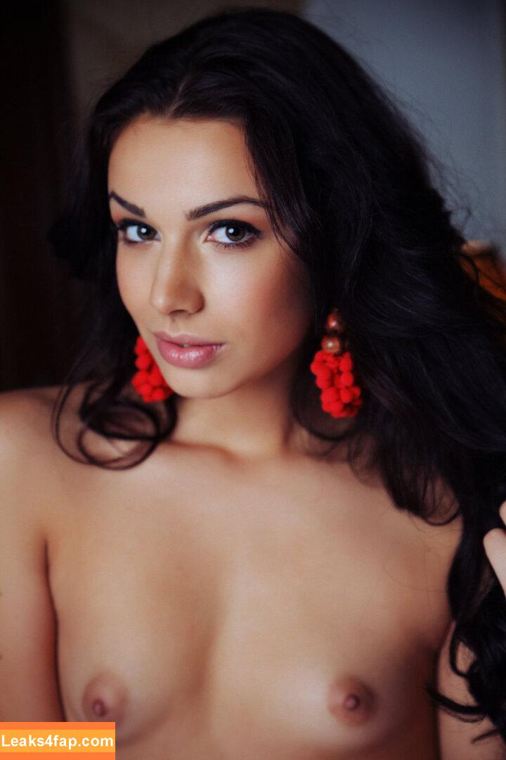 Angelique /  leaked photo photo #0008