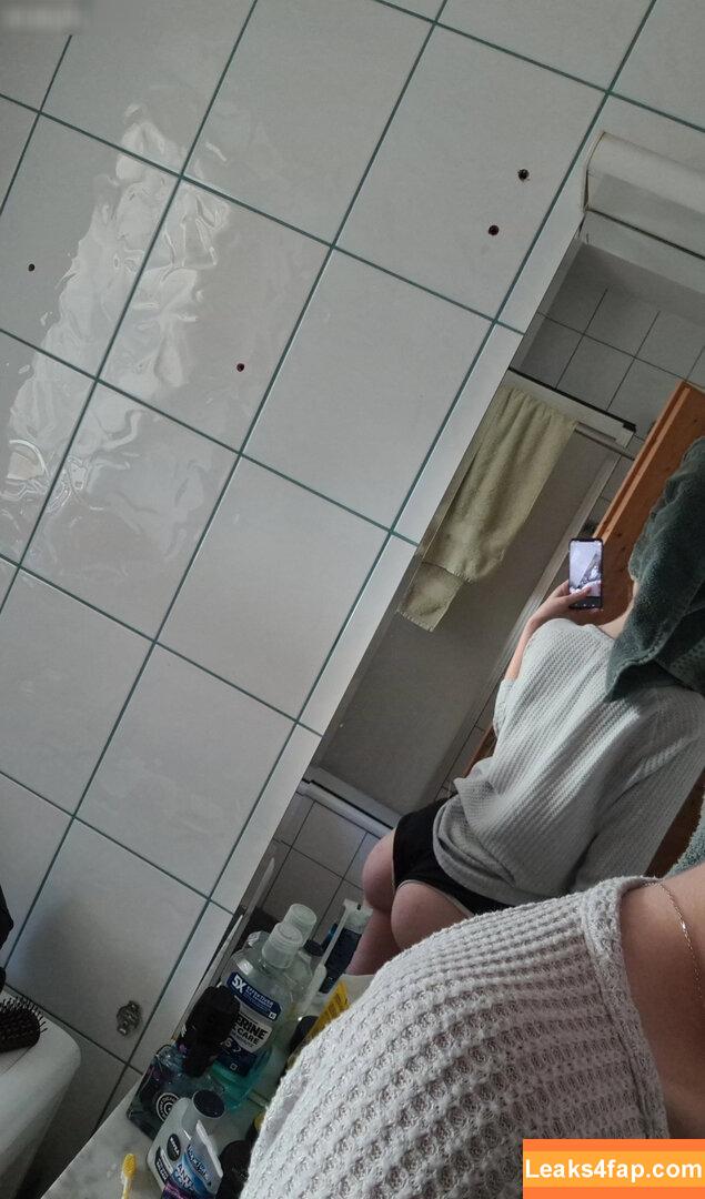 Angi-Virginia / angi_virginia слитое фото фото #0001