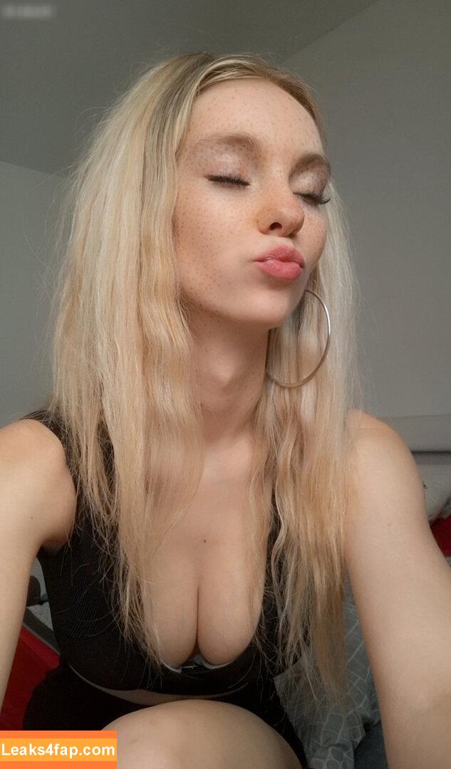 Angi-Virginia / angi_virginia слитое фото фото #0003