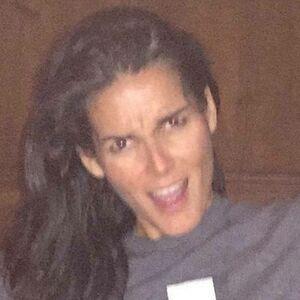 Angie Harmon photo #0005