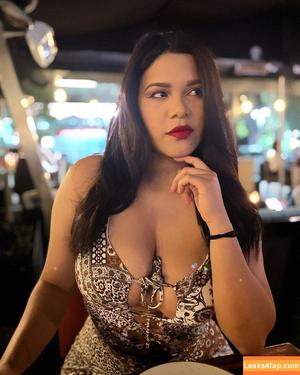 Angie Rivas photo #0004