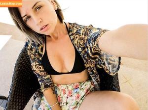 Angie Strangie photo #0025