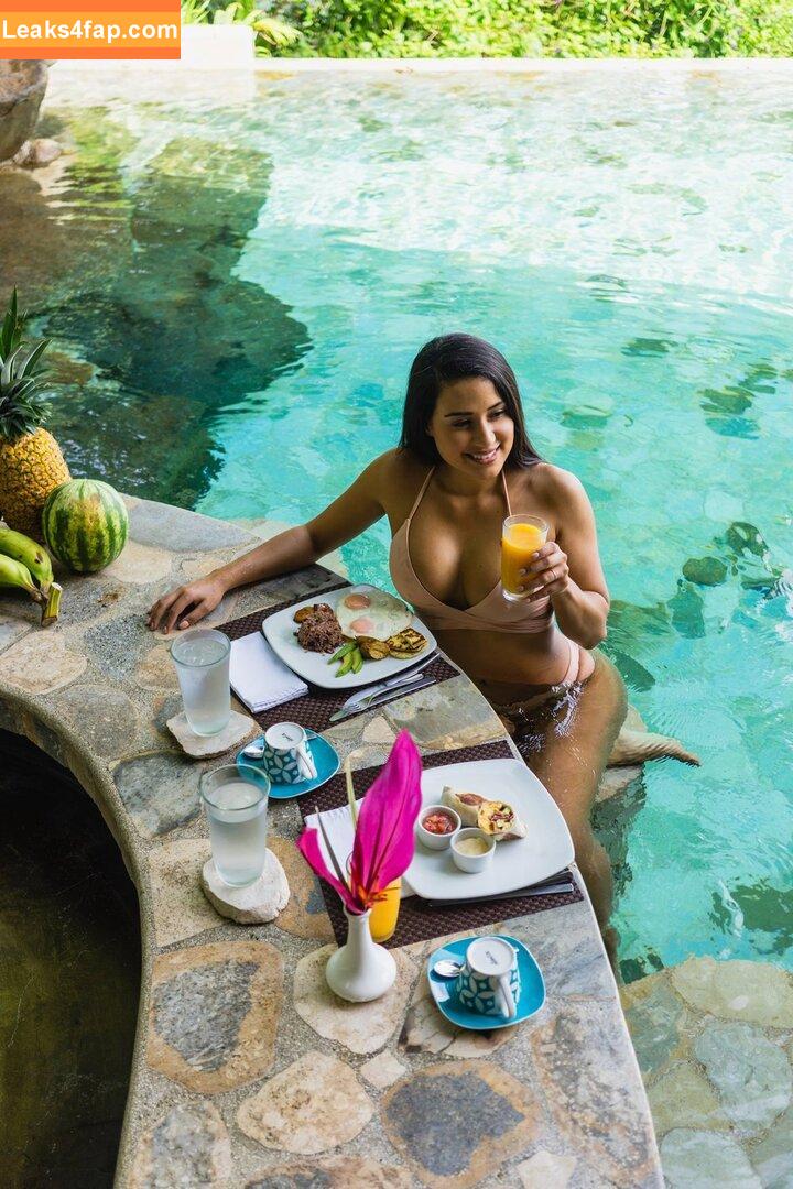 Angie Villa /  leaked photo photo #0003