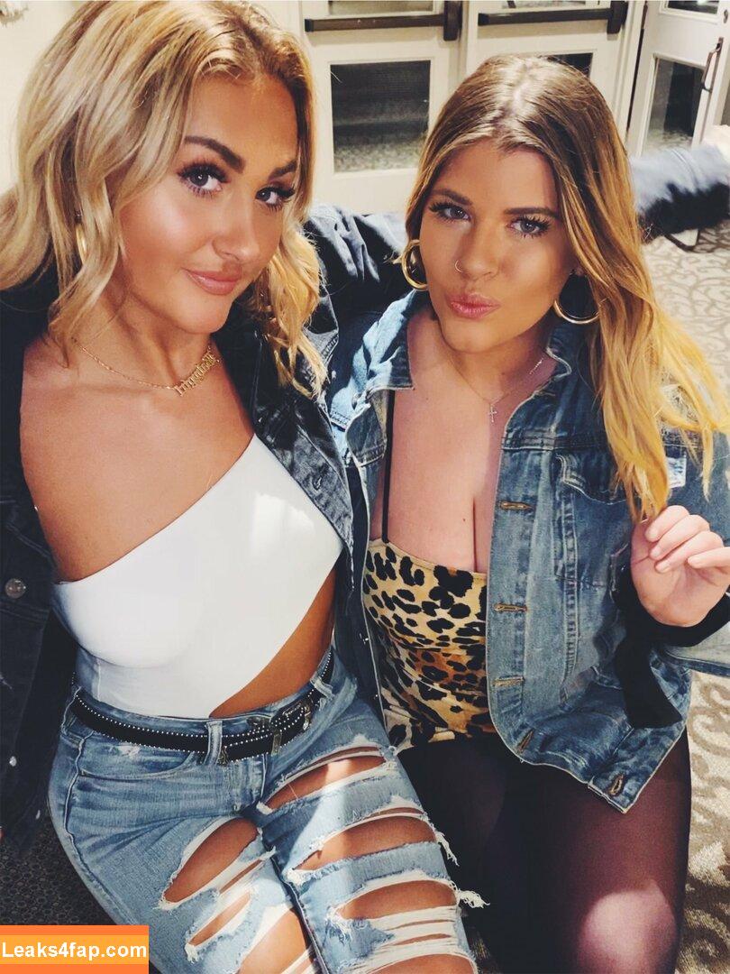 Angie / angievarona / angiexox leaked photo photo #0085