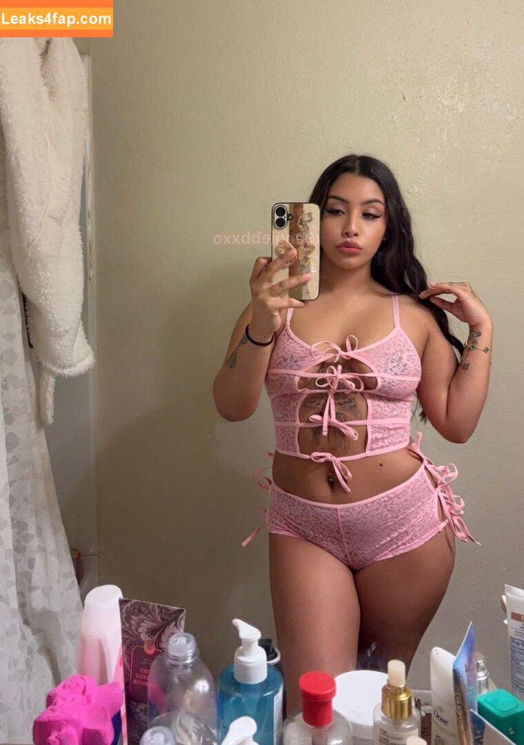 angiebbxxo / angie.b.xoxo / angiebabexo leaked photo photo #0020