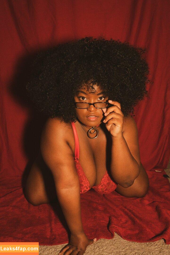 Animated_Aja / ChanelleDunson / ThighlyInfluential / anyuser leaked photo photo #0003