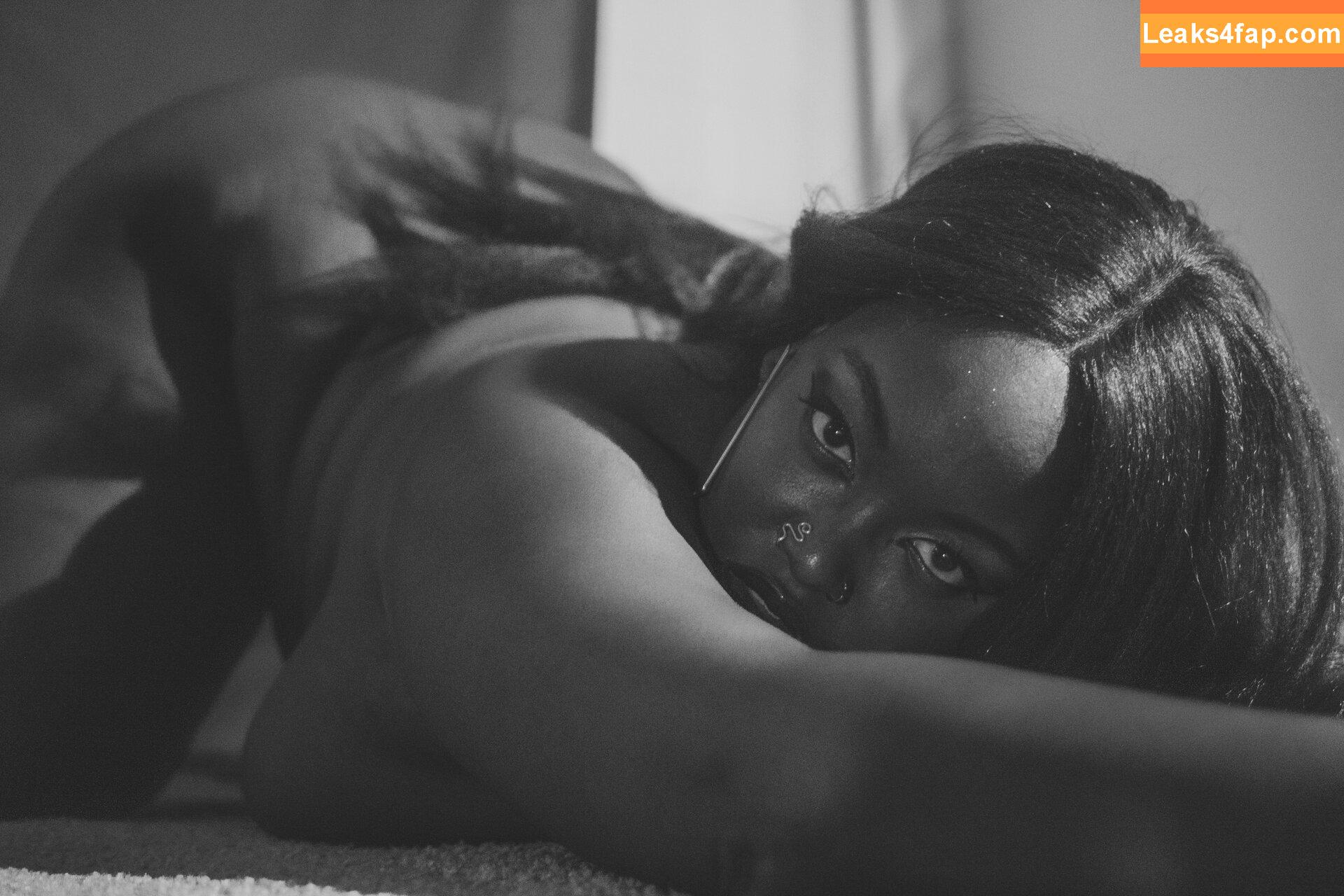 Animated_Aja / ChanelleDunson / ThighlyInfluential / anyuser leaked photo photo #0188