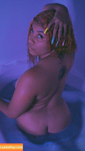 Animated_Aja photo #0010