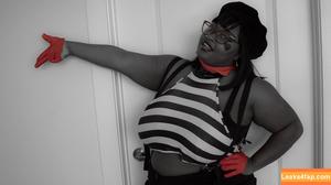 Animated_Aja photo #0134