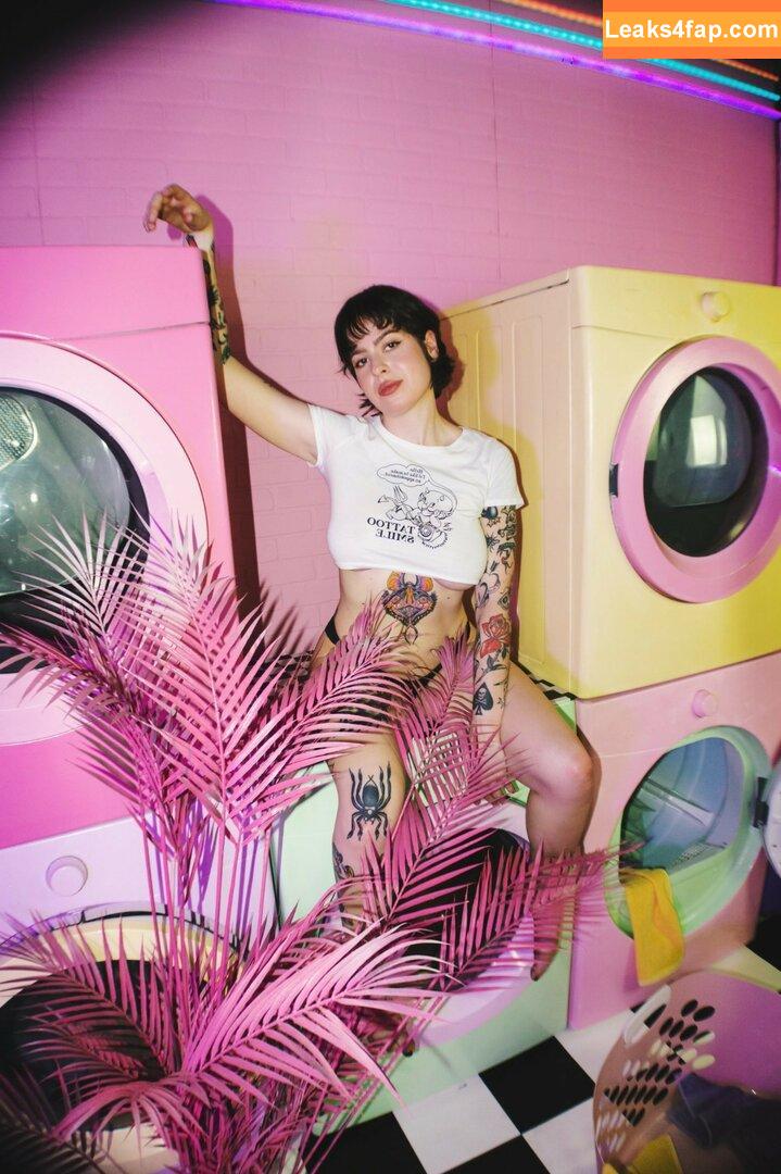 Anisa Jomha / AnisaJomha / AnisaTheGreasy / Annie Jay / anniejay leaked photo photo #0068