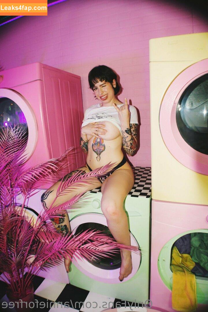 Anisa Jomha / AnisaJomha / AnisaTheGreasy / Annie Jay / anniejay leaked photo photo #0079