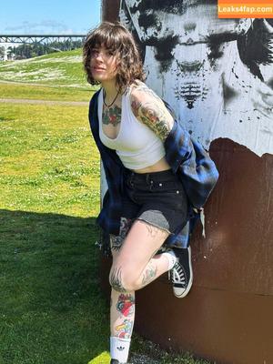 Anisa Jomha photo #0510