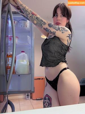Anisa Jomha photo #0522