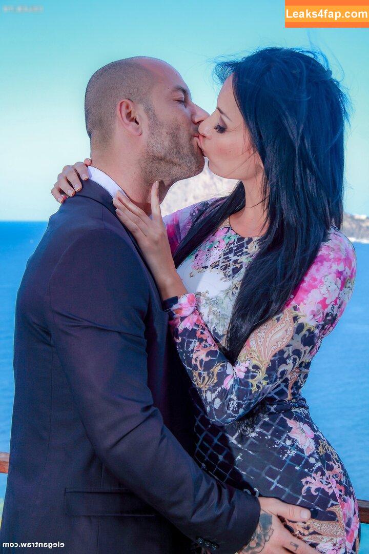 Anissa Kate / AnissaKate / anissakateoff leaked photo photo #1101