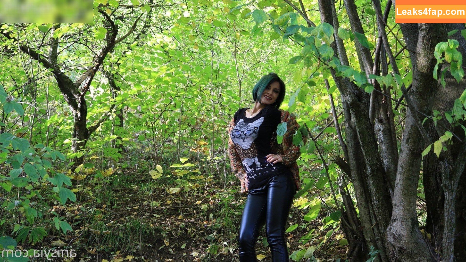Anisyia / anisyialovee / https: leaked photo photo #0376
