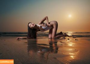 Anita Feifei photo #1654